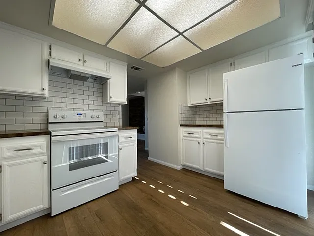 331 Stone Edge Ct — Photo 17