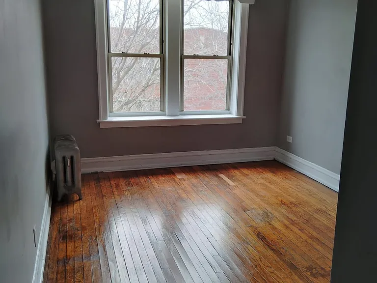 2535 W 63rd St — Photo 23