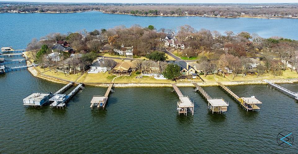 1st image of 688` Enchanted Isles Dr