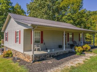 691 Newmans Ridge Rd, Sneedville, TN 37869