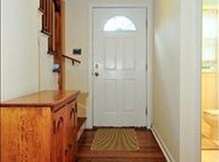 87 Beverly Rd, Mount Kisco, NY 10549