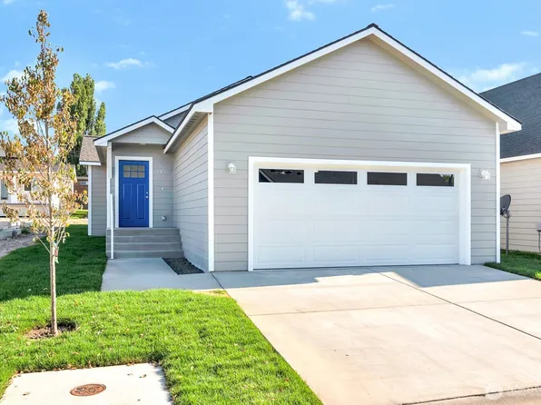 123 E 9th Avenue #60, Moses Lake, WA 98837