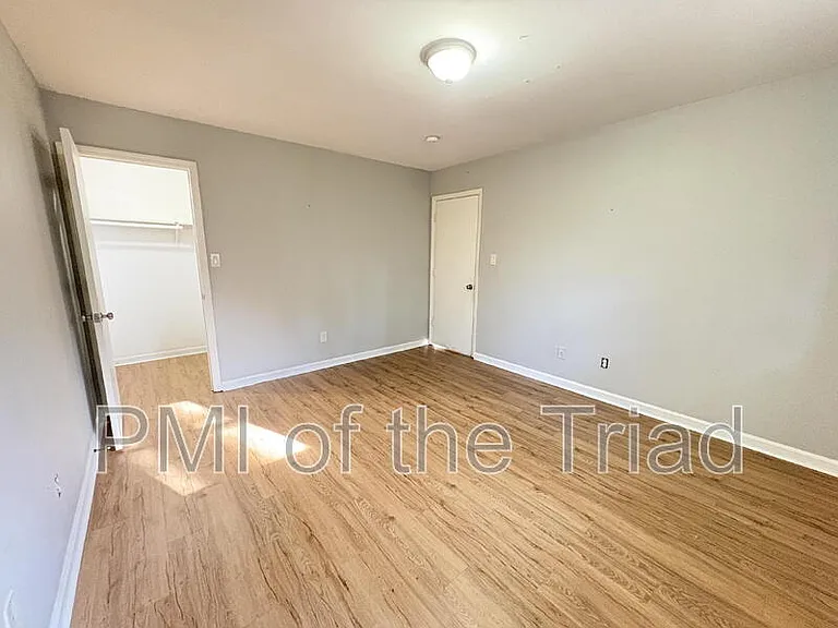 1600 Oak Croft Ct #D — Photo 15