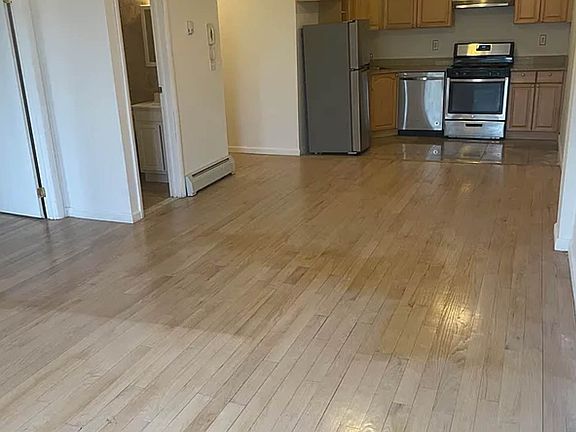 3rd image of 11-43 45th Ave #3F