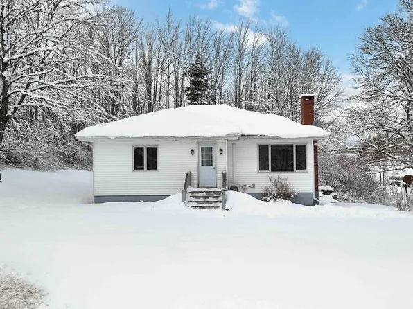 10 We St, Caledonia, NS B0T 1B0