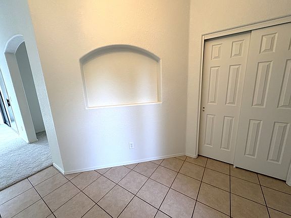 Foyer & hall closet