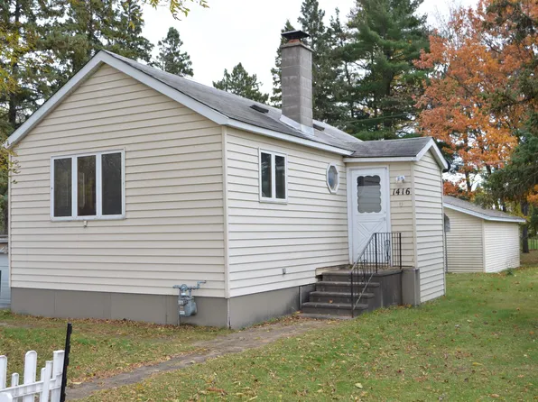 1416 Selmser Ave, Cloquet, MN 55720