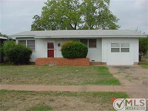 3rd image of 1734 N Mockingbird Ln