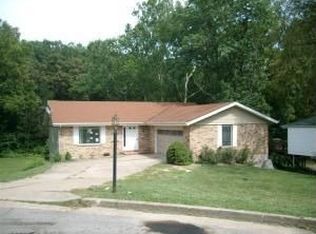 2215 King Arthur Dr, Jefferson City, MO 65101