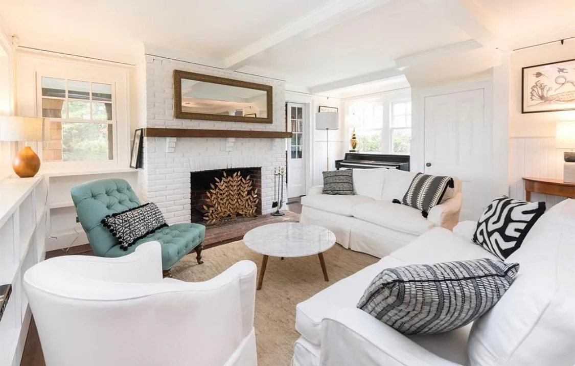 Amagansett's Coveted Bluff Road — Photo 3