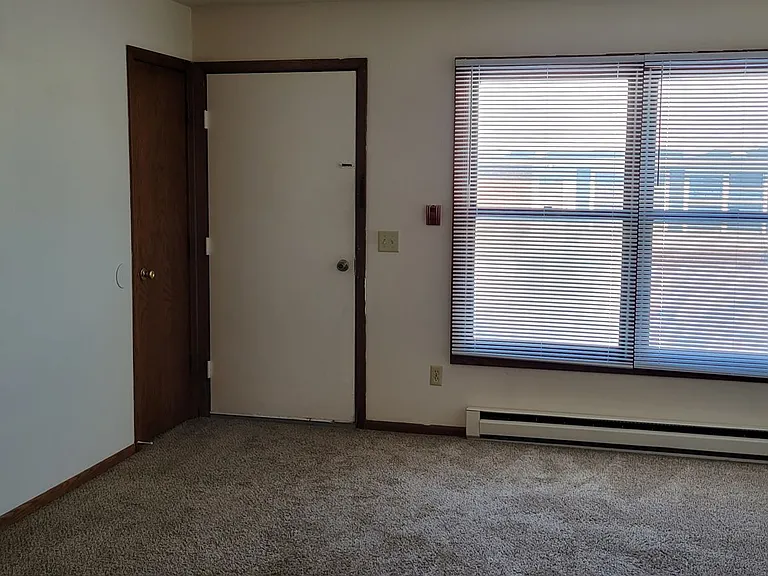 1106 & 1110 Charlotte St — Photo 19