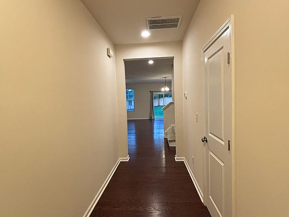 3rd image of 803 New Derby Ln