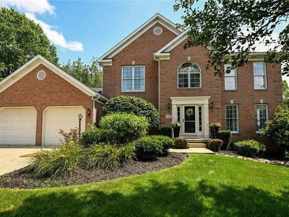 771 Berwick Ct, Akron, OH 44321
