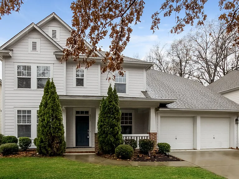 8907 Arbor Creek Dr — Photo 1