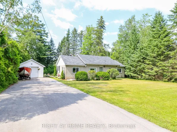 774 James St, Innisfil, ON L9S 2G6