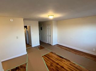 20-60 29th St #2A, Astoria, NY 11105