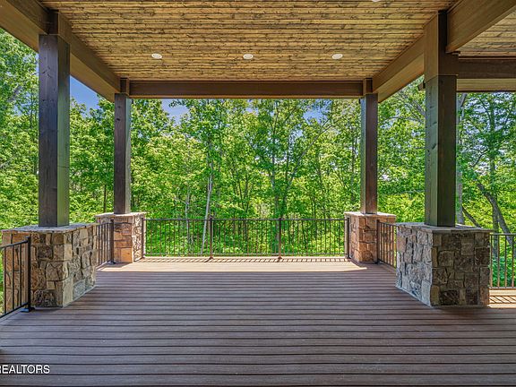 5th image of 3317 Preserve Pointe Way
