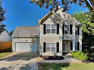 5814 Briggs Dr, Charlotte, NC 28269