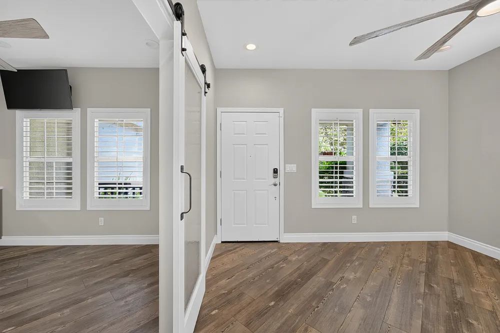 4 bed, 1630 sqft, $4,300 — Photo 2