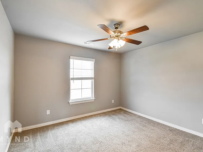 5903 SW Gentle Winds Ave — Photo 15