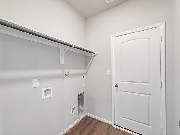 Convenient laundry room