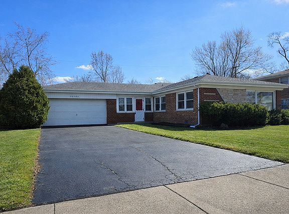 2nd image of 16049 Minerva Ave