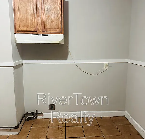 2765 Walnut Rd — Photo 5