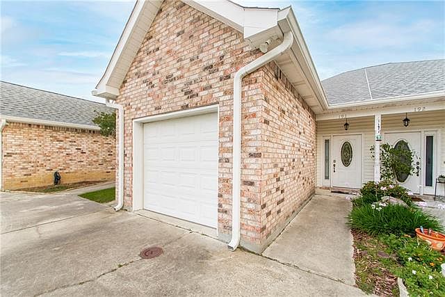 1st image of 193 Emerald Pines Ct