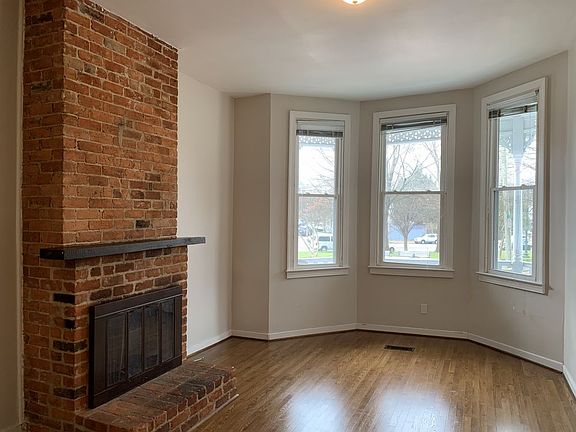 5th image of 2108 E Clay St Unit A
