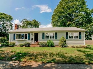 12 Shetland Rd, Danvers, MA 01923