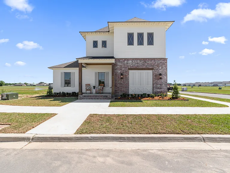 400 Villager Ave — Photo 6