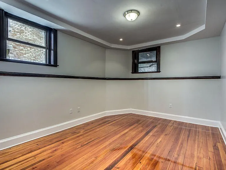 1033 Beacon St #B — Photo 10