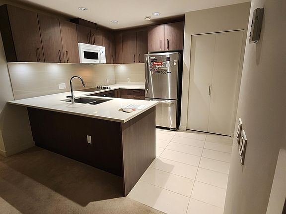 3rd image of 5981 Gray Ave #301
