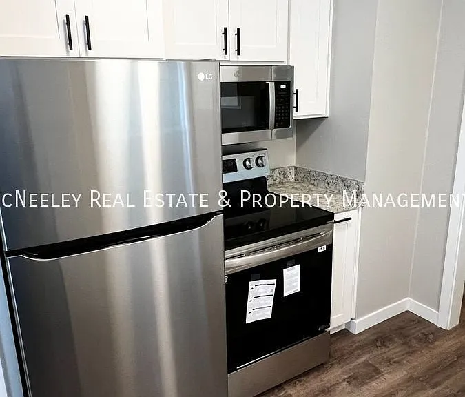 4748 N Vanderbilt St — Photo 8