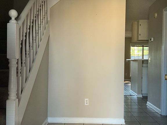 2nd image of 130 Woodmere Dr