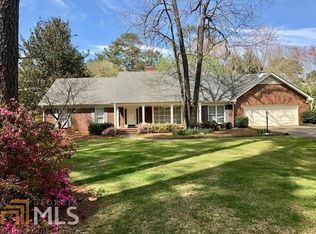 415 Country Club Dr, Griffin, GA 30223