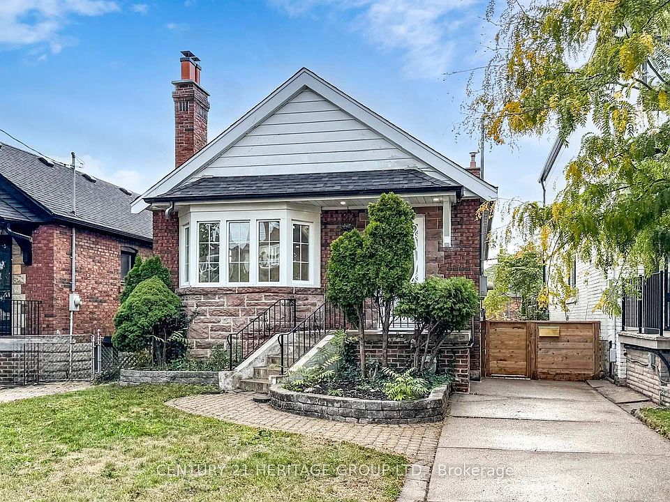1st image of 226 Donlands Ave
