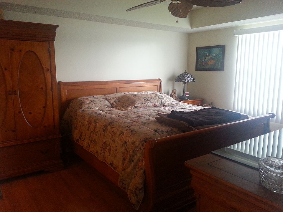 1st image of 901 Republic Ct
