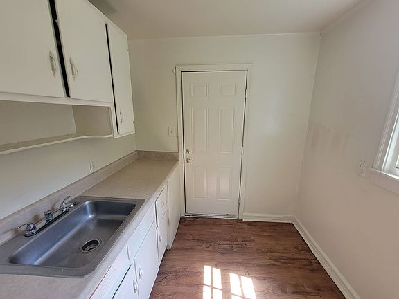 5th image of 1321 Mayfair Ave