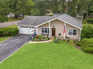 2 Folsom Ln, Coram, NY 11727