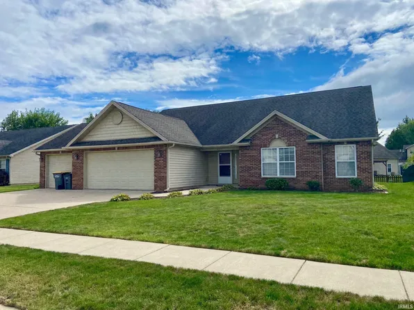 2619 Grosbeak Ln, West Lafayette, IN 47906