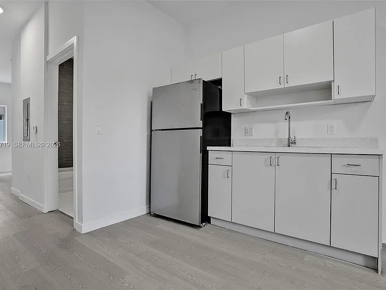 1567 NW 1st St #2 — Photo 7