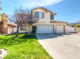 32400 Maplewood Ct, Lake Elsinore, CA 92530