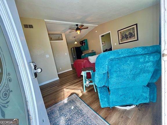 5th image of 340 Stark Rd