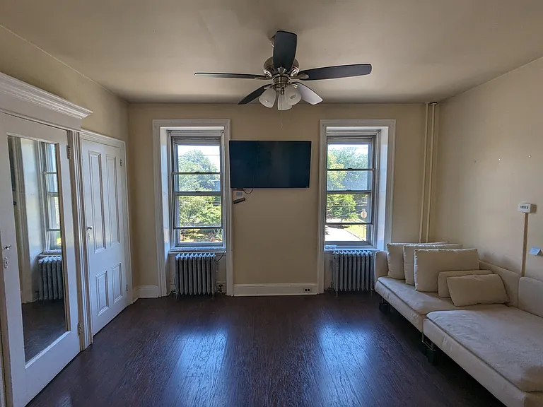 638 N 40th St #2 — Photo 3