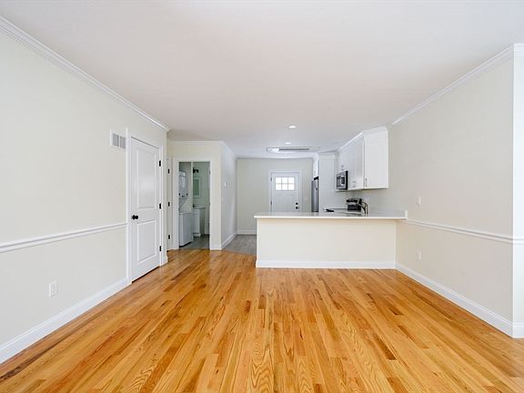 5th image of 73 75th St