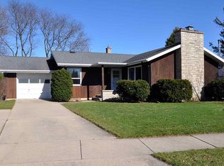 708 Chestnut St, Neenah, WI 54956