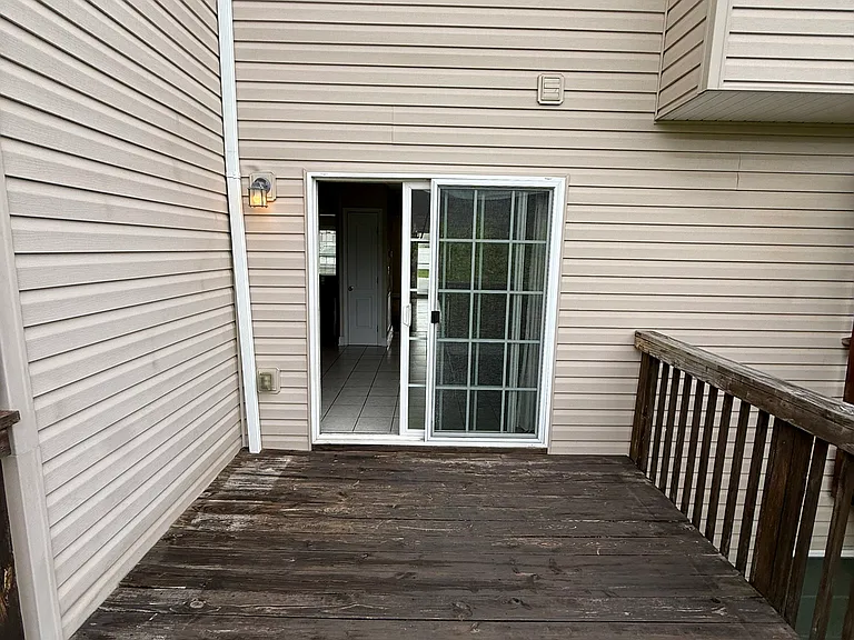 6748 Village Green Dr — Photo 22