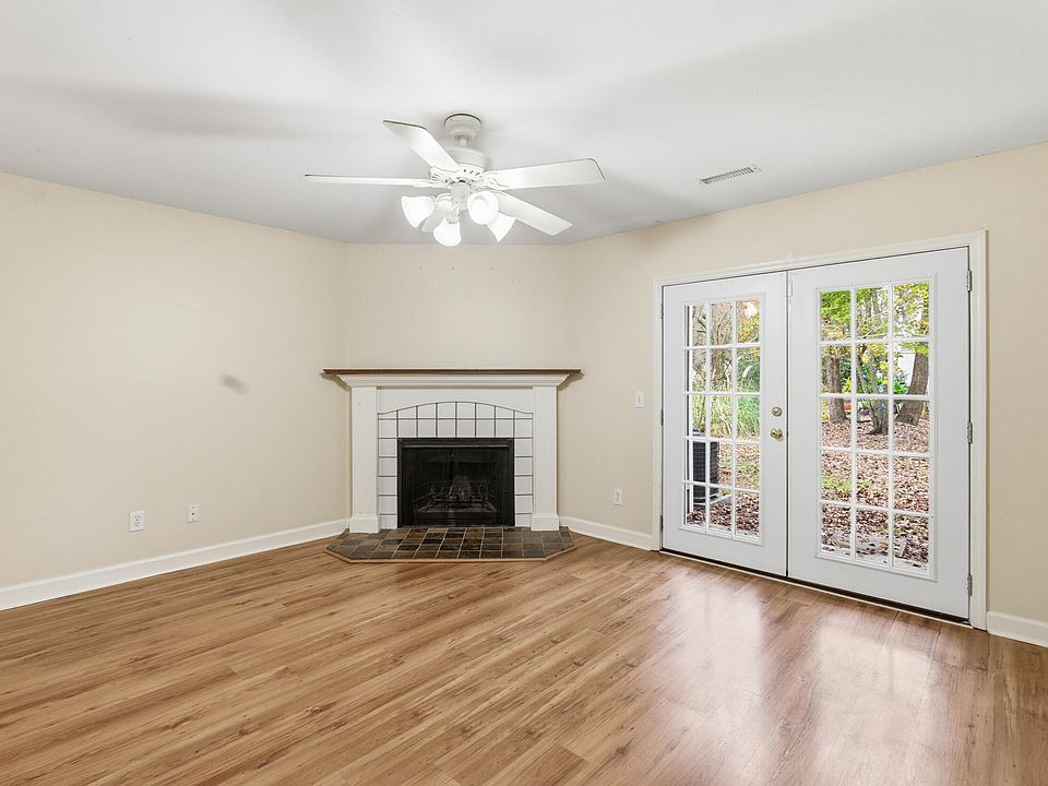 1st image of 2753 Jobee Dr APT 6