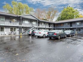 Aalto Modern, 2 beds  1.0 baths (768 sqft)